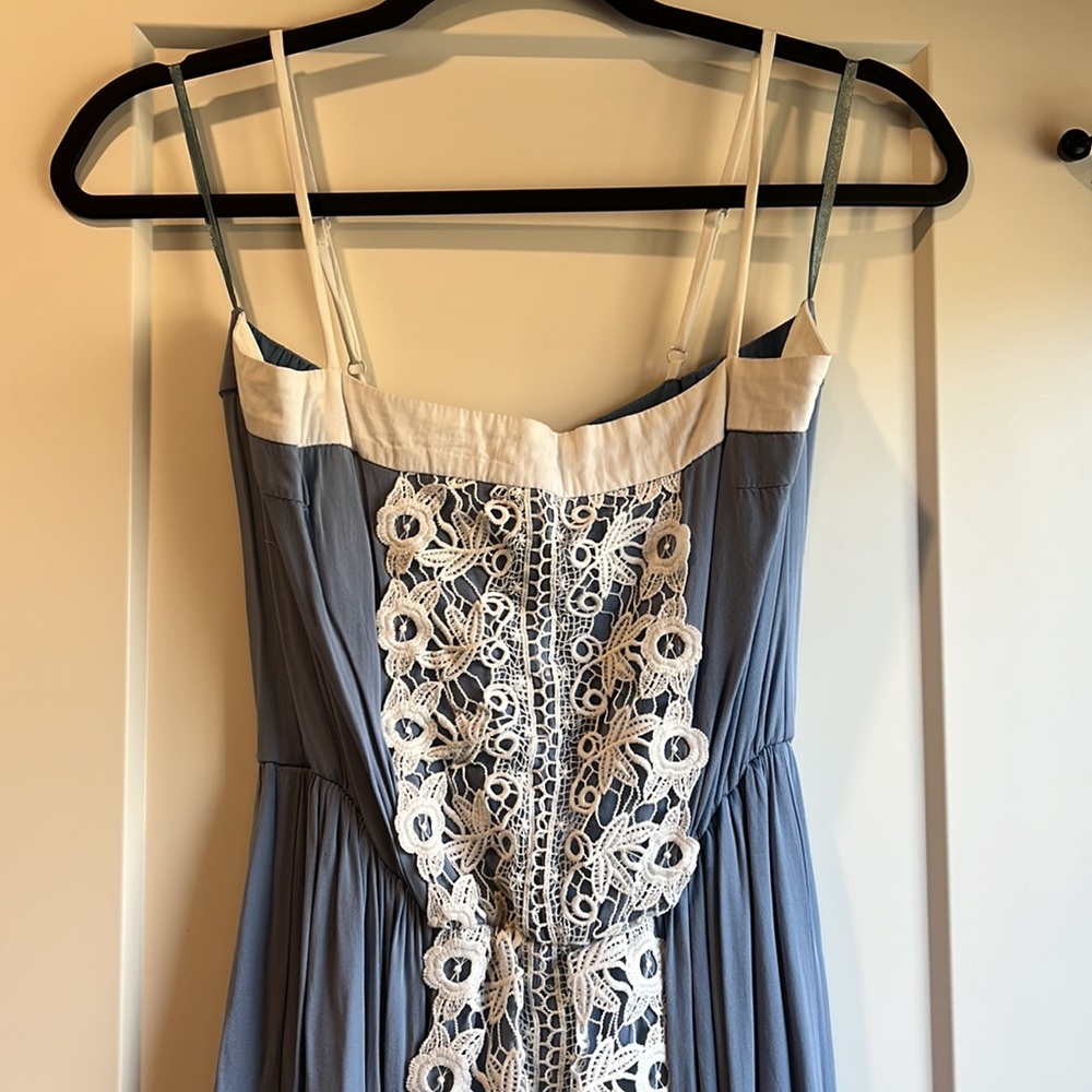 Lace Detail Maxi-Dress